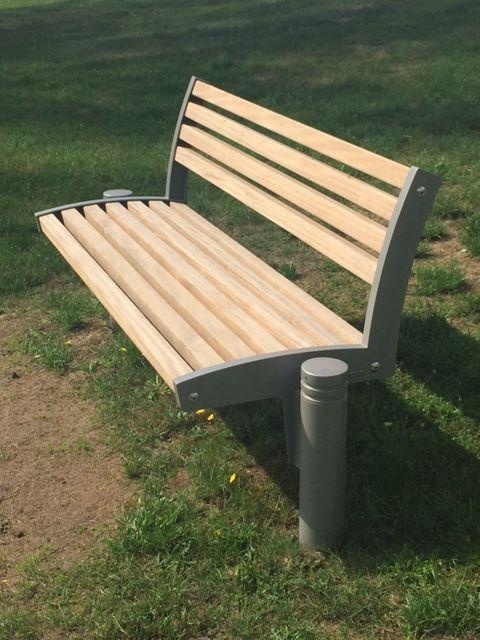 euroform w - street furniture - robust bench made of high-quality wood for urban spaces - minimalist wooden seating for outdoors - high-quality designer street furniture - Fritz hardwood park bench