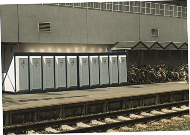 euroform w - street furniture - bike box with charging station and lock - bike storage with locking system for bike sharing - bike box for bikes, scooters, prams - Silhouette bike shelter for train stations