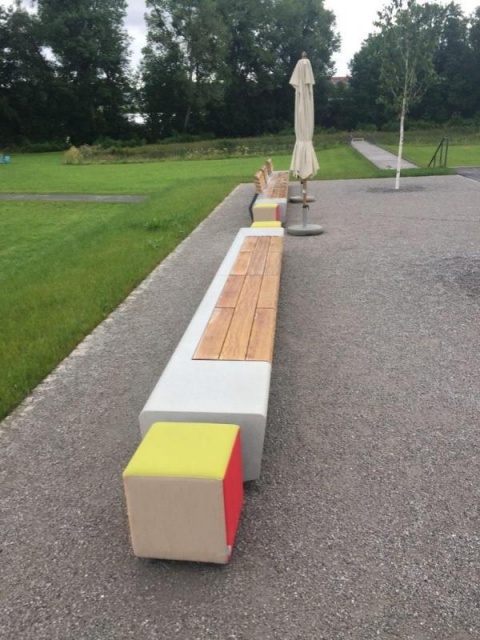 euroform w - street furniture - minimalist bench without wooden backrest on concrete base - wooden park bench for the Federal Horticultural Show in Öhringen - designer furniture for outdoors - customized bench
