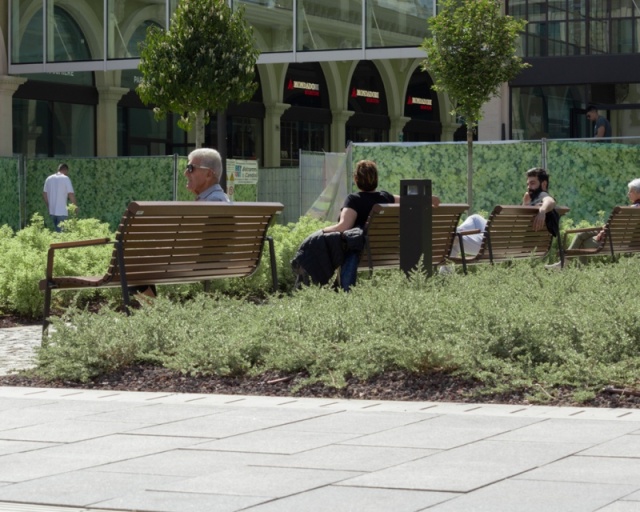 euroform w - street furniture - personalized bench in wood and metal - modern bench in Genova - wooden park bench for public places.