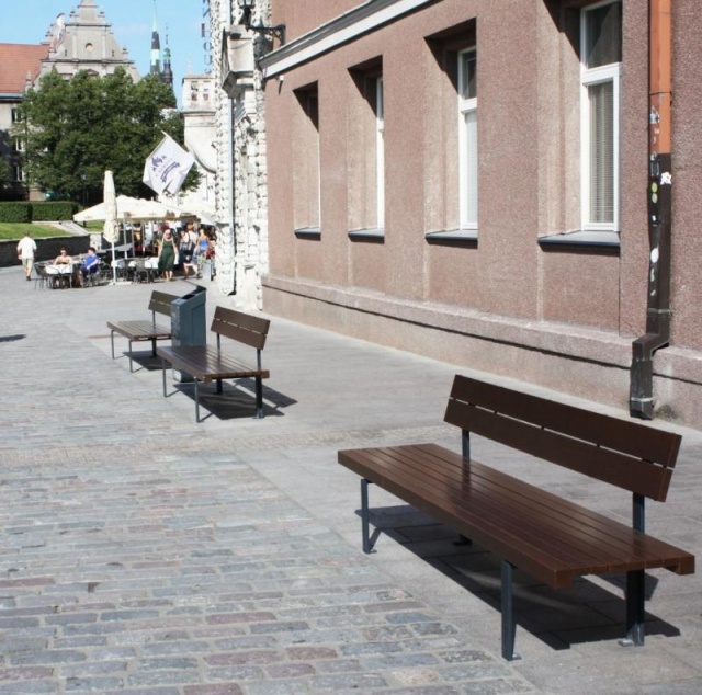 euroform w - street furniture - sturdy bench made of high-quality metal and wood for urban spaces - minimalist wooden seating for outdoors - high-quality designer street furniture