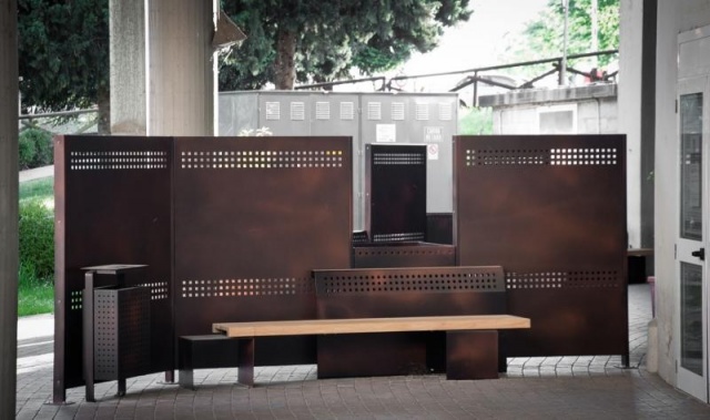 euroform w - street furniture - robust bench made of high-quality metal and wood for urban spaces - wooden seating for outdoors - high-quality designer street furniture