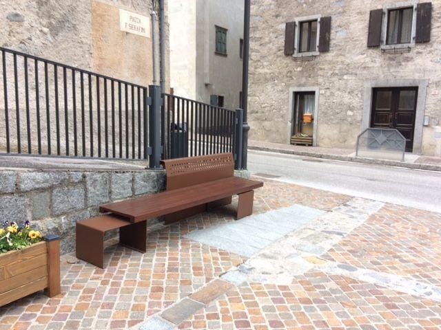 euroform w - street furniture - robust bench made of high-quality metal and wood for urban spaces - wooden seating for outdoors - high-quality designer street furniture