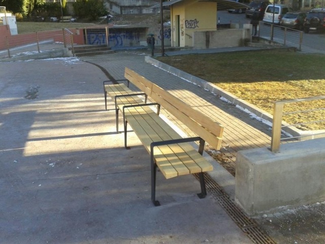 euroform w - street furniture - robust bench made of high quality wood for urban spaces - minimalist wooden seating for outdoors - high quality designer street furniture - hardwood bench for public parks