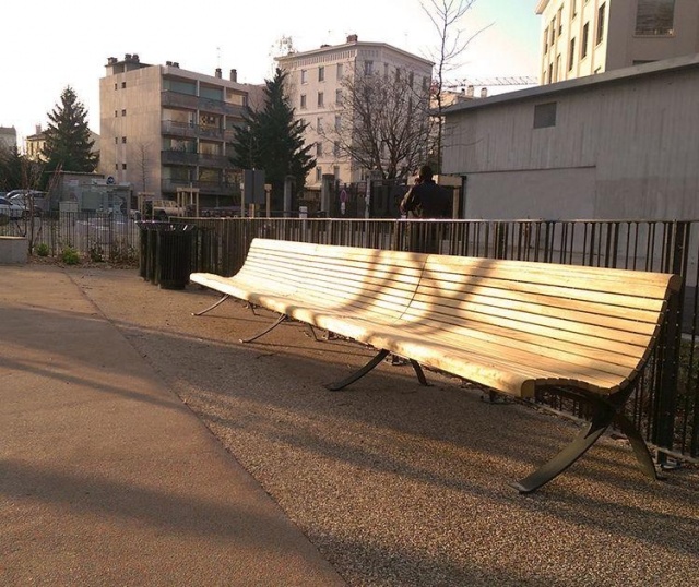 euroform w - urban furniture - Palazzo - seating - park bench wood