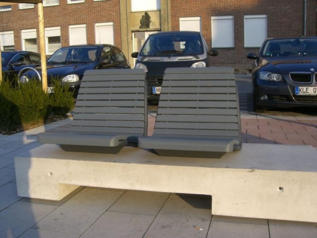 euroform w - street furniture - robust bench made of high-quality wood for urban spaces - minimalist wooden seater for outdoors - high-quality designer street furniture - modular bench tops for urban space