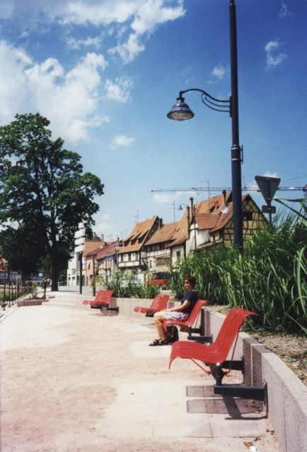 euroform w - street furniture - robust bench made of high-quality metal for urban spaces - minimalist metal seating for outdoors - high-quality designer street furniture - Domino metal seater