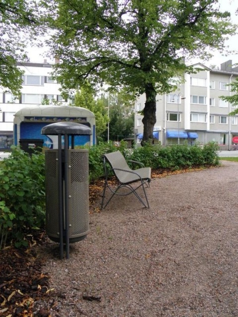 euroform w - street furniture - robust bench made of high-quality metal for urban spaces - minimalist metal stool for outdoors - high-quality designer street furniture - Ambiente bench in metal