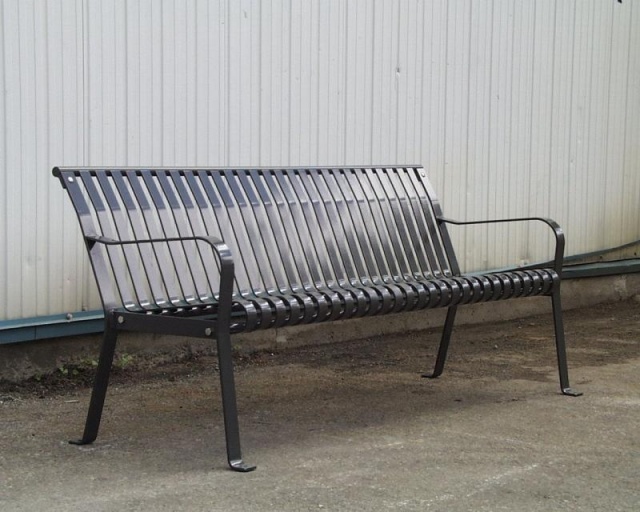 euroform w - arredo urbano - panchina robusta in metallo di alta qualità per spazi urbani - seduta minimalista in metallo per esterni - arredo urbano di design di alta qualità