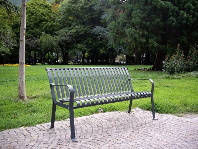 euroform w - street furniture - robust bench made of high-quality metal for urban spaces - minimalist metal seater for outdoors - high-quality designer street furniture