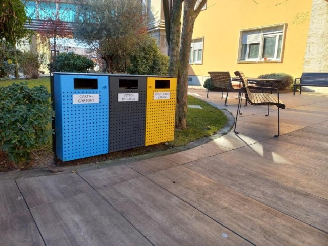 euroform w - street furniture - robust minimalist litter bin made of high quality steel for urban open spaces - Ecology litter bin for waste separation in city centres