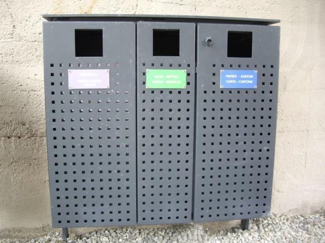 euroform w - street furniture - robust minimalist litter bin made of high quality steel for urban open spaces - Ecology litter bin for waste separation in city centres