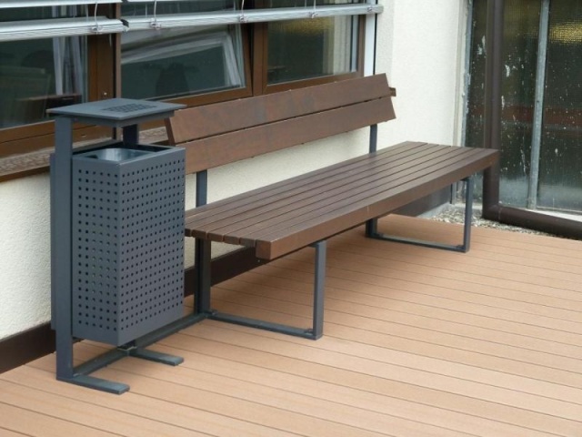 euroform w - arredo urbano - robusto cestino portarifiuti minimalista in acciaio di alta qualità per spazi aperti urbani - Lineacestino portarifiuti per la raccolta differenziata nei centri urbani