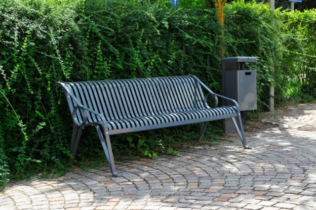 euroform w - arredo urbano - cestino portarifiuti robusto in acciaio di alta qualità per spazi aperti urbani - Portarifiuti Simple 270 per spazi pubblici