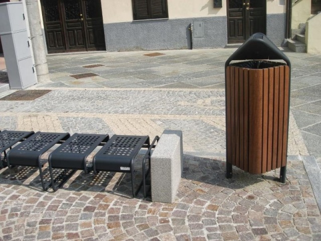 euroform w - Stadtmobiliar - robuster Fahrradständer aus Metall und Beton - Basic 196L Fahrradparker