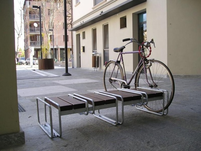 euroform w - arredo urbano - robusto portabici in legno e metallo - Basic 196 rastrelliera bici