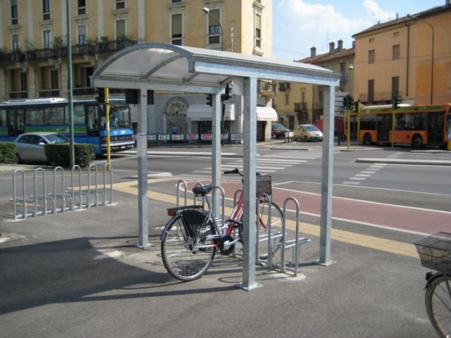 euroform w - street furniture - bike rack with shelter in a residential complex in South Tyrol - Galleria Metal and glass shelter - velostation for cities