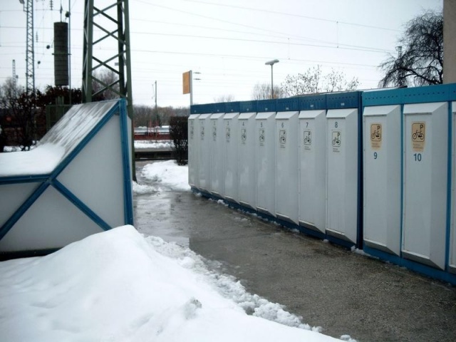 euroform w - street furniture - bike box with charging station and lock - bike storage with locking system for bike sharing - bike box for bikes, scooters, prams - Silhouette bike shelter for train stations