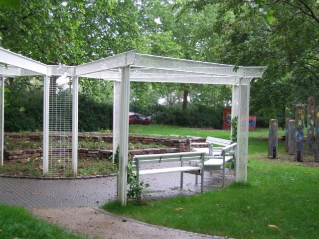 euroform w - Stadtmobiliar - Überdachung aus Metall für Garten, Innenhof, Park - Via Verde A