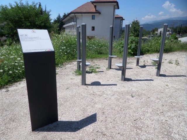 euroform w - Stadtmobiliar - Anschlagetafel aus Metall für öffentliche Plätze - Info Point