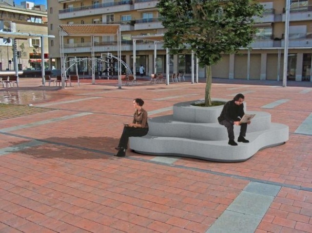 euroform w - arredo urbano - panchina con fioriera integrata in cemento su piazza pubblica - sedute in cls per esterno - Mago Urban - Crusoe