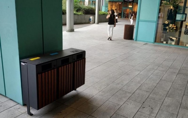 euroform w - street furniture - Waste bin made of wood in shopping mall in Florence - Waste bin for waste separation for public space - customized street furniture