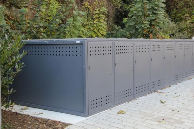 euroform w - urban furniture - bike box with locking system - bike storage in metal - Bike Box with charging station for e-bikes