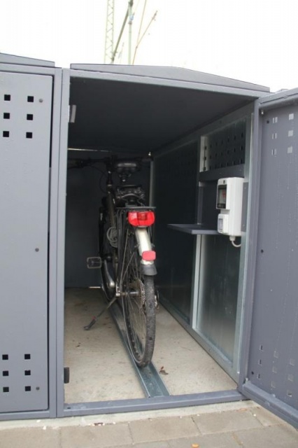 euroform w - urban furniture - bike box with locking system - bike storage in metal - Bike Box with charging station for e-bikes