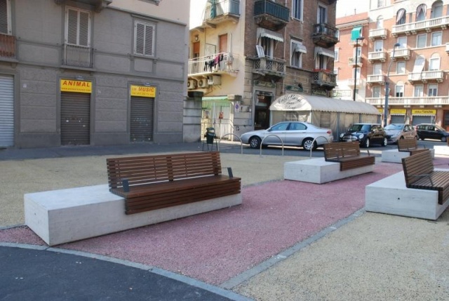 euroform w - urban furniture - customized wooden bench with high backrest at public place in Torino - wooden seating in city centre - customized bench tops on concrete base