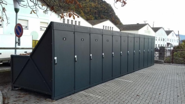 euroform w - urban furniture - bike storage at train station - bike racks for urban place - bike box with locking system - Silhouette