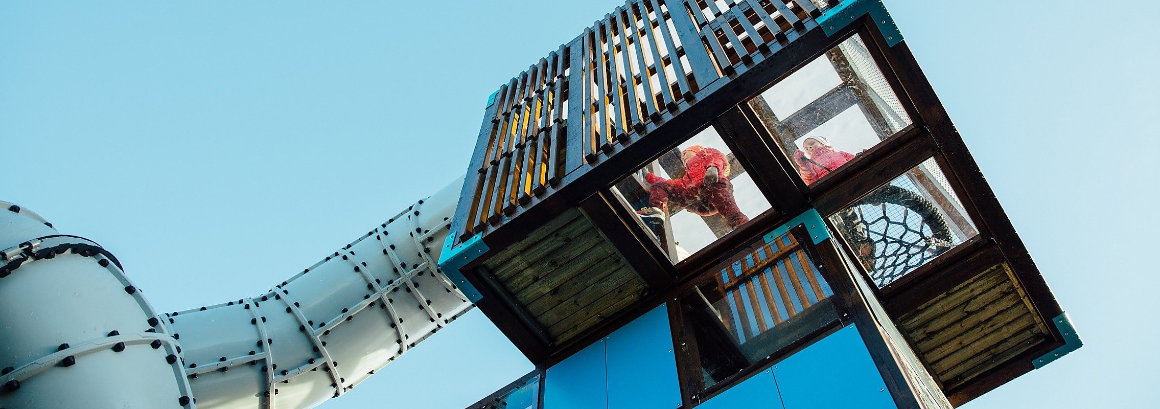 Spielgeräte, Spielplätze