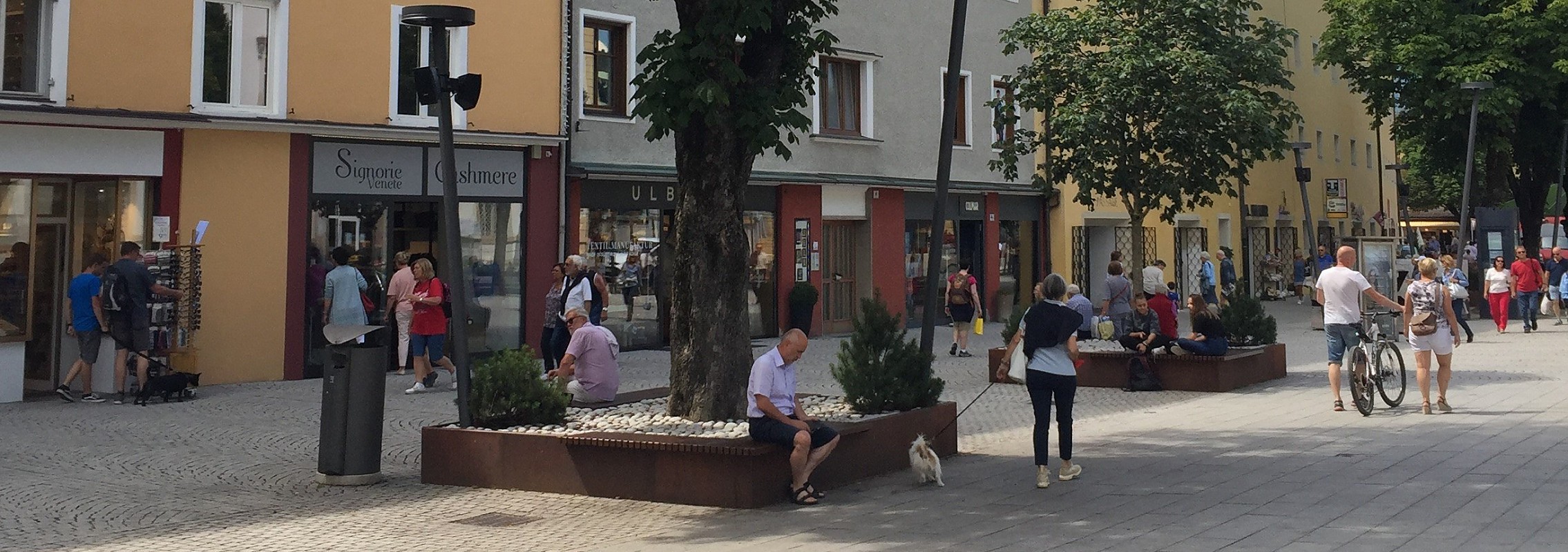 euroform w - urban furniture - park bench wood - big planters - seating