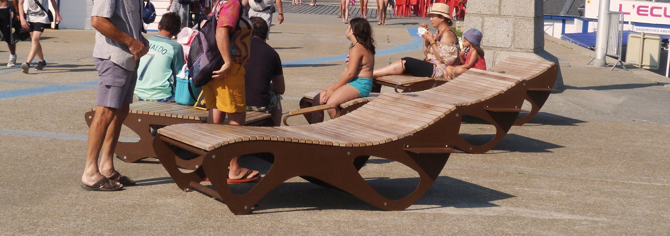 euroform w - urban furniture - chaise lounge - lounger - Allbed - park bench wood