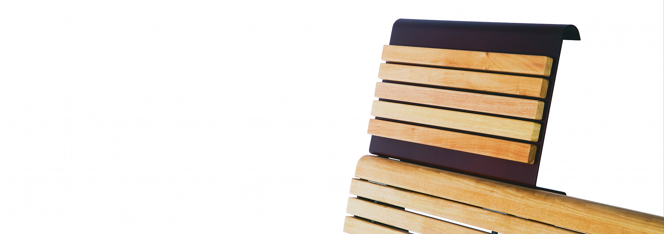 euroform w - Stadtmobiliar - Sitzbank Holz - Seniorenbank - Allmore - Liege