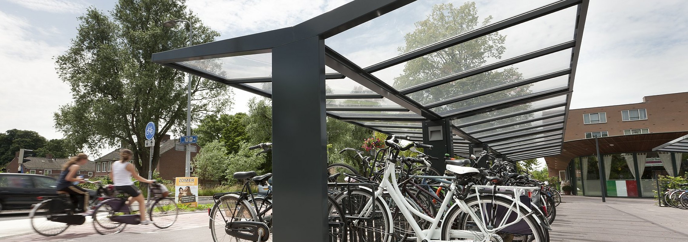 euroform w - Stadtmobiliar - Fahrradüberdachung - Fahrradständer