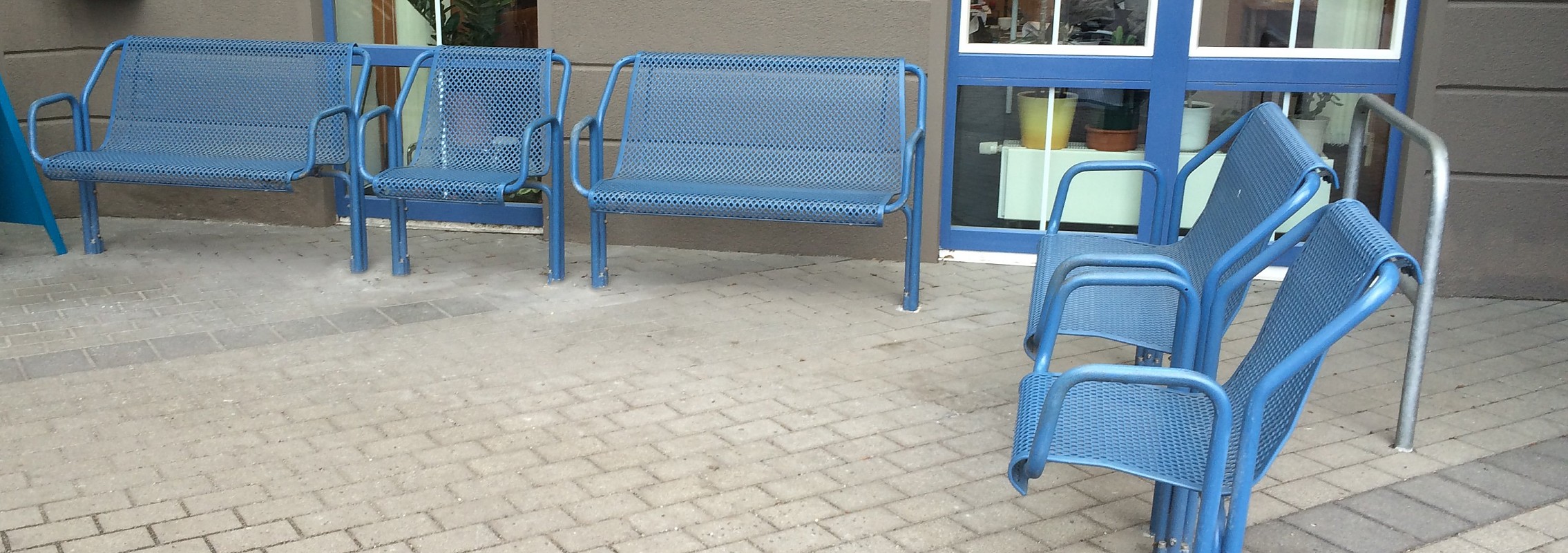 euroform w - urban furniture - park bench metal - seating - Contour Senior M - senior bench