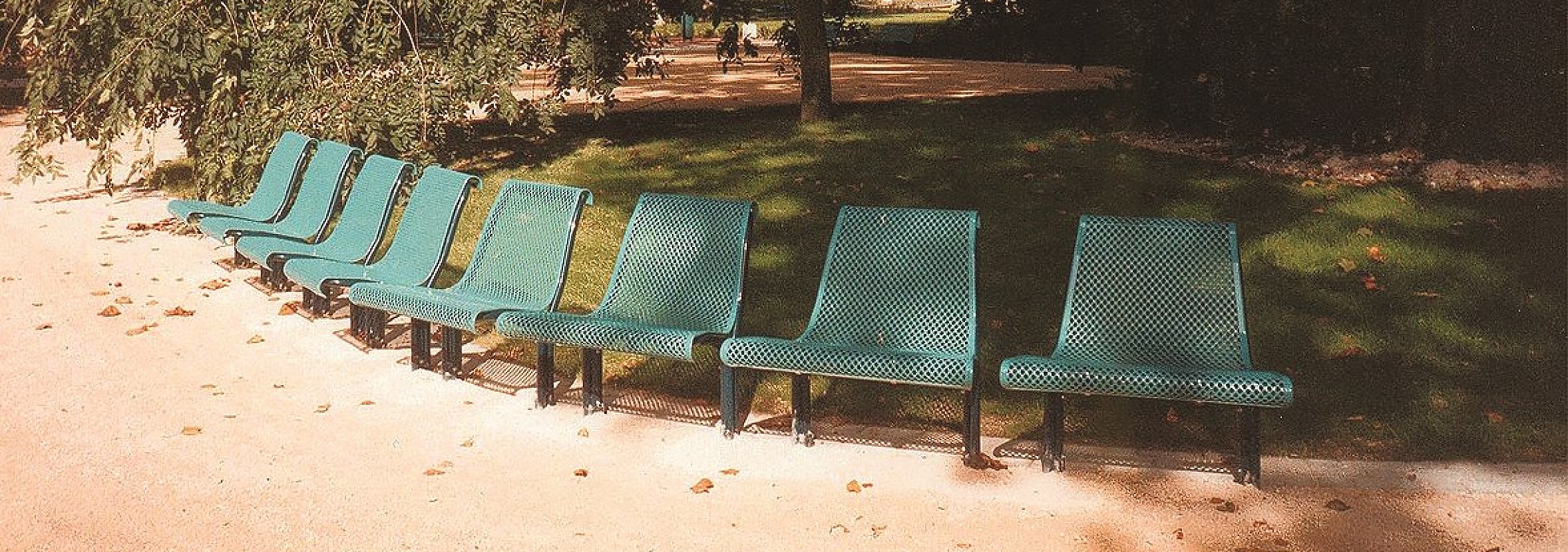 euroform w - urban furniture - park bench metal - seating - Contour 327 M - round bench