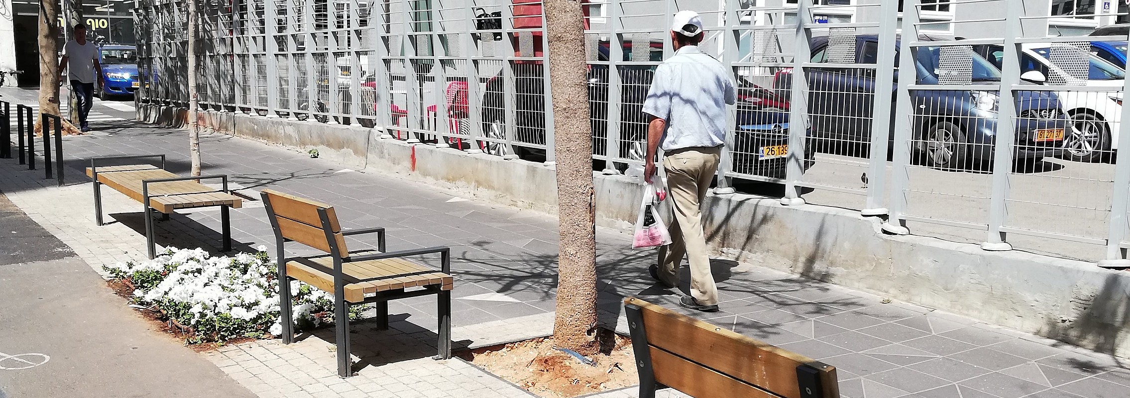 euroform w - Stadtmobiliar - Sitzbank Holz - Stuhl Holz - Lineasedia