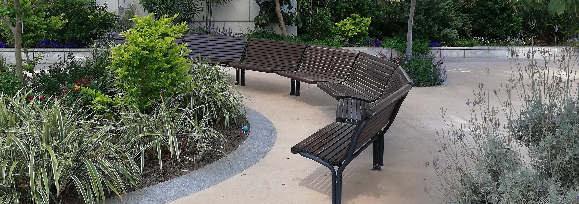 euroform w - arredo urbano - panchine legno - sedute - Contour 329