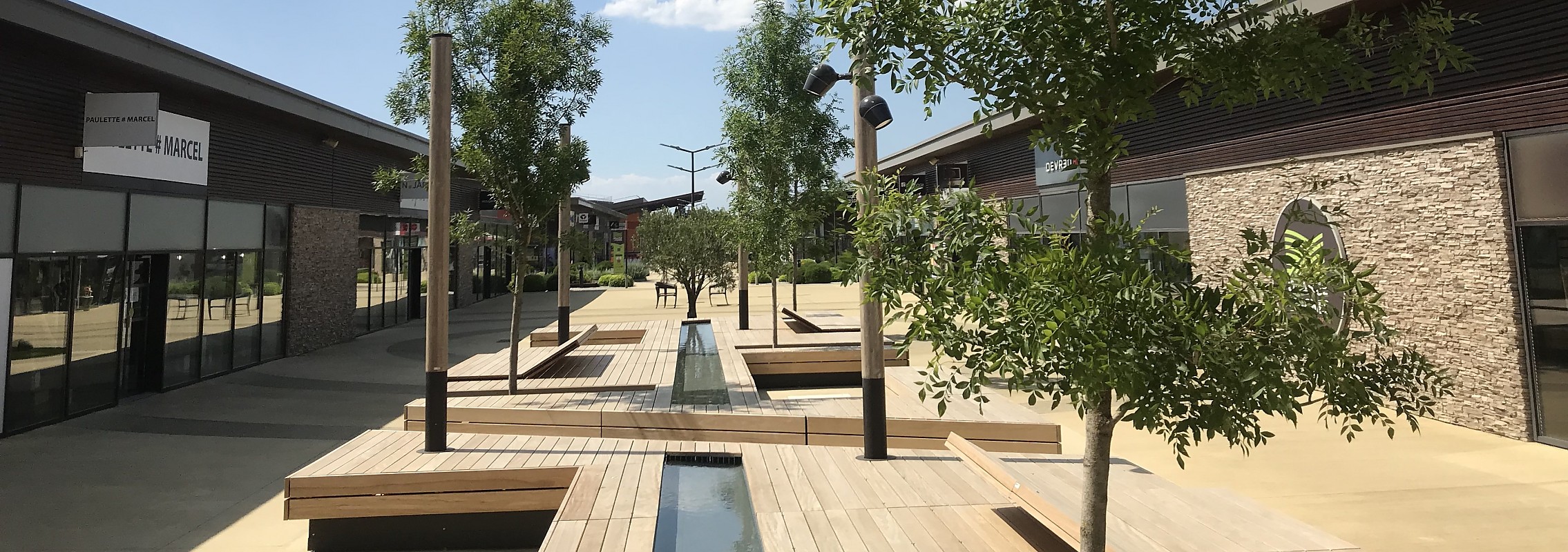 euroform w - Stadtmobiliar - Sitzbank Holz - lounger - modulare Bank - Isola