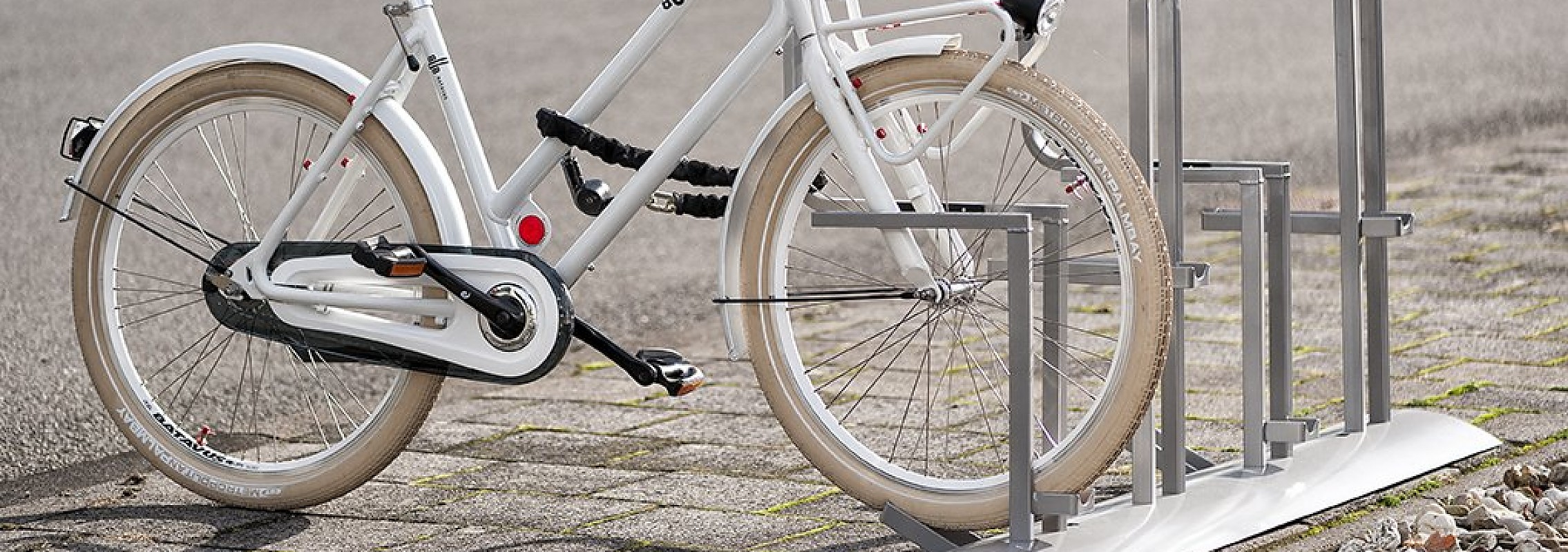 euroform w - Stadtmobiliar - Fahrradständer - Doppelstockparker - velostazion
