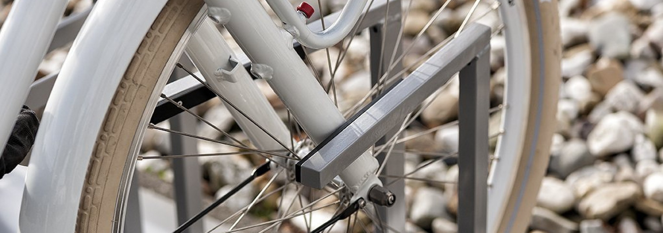 euroform w - Stadtmobiliar - Fahrradständer - Doppelstockparker - velostazion