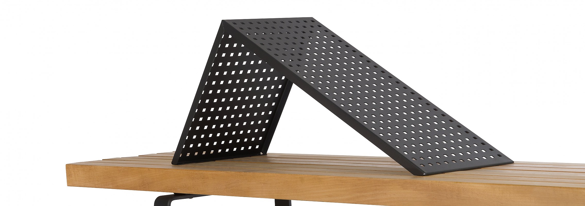 euroform w - urban furniture - chaise lounge - lounger - Linea 395 light - park bench wood metal