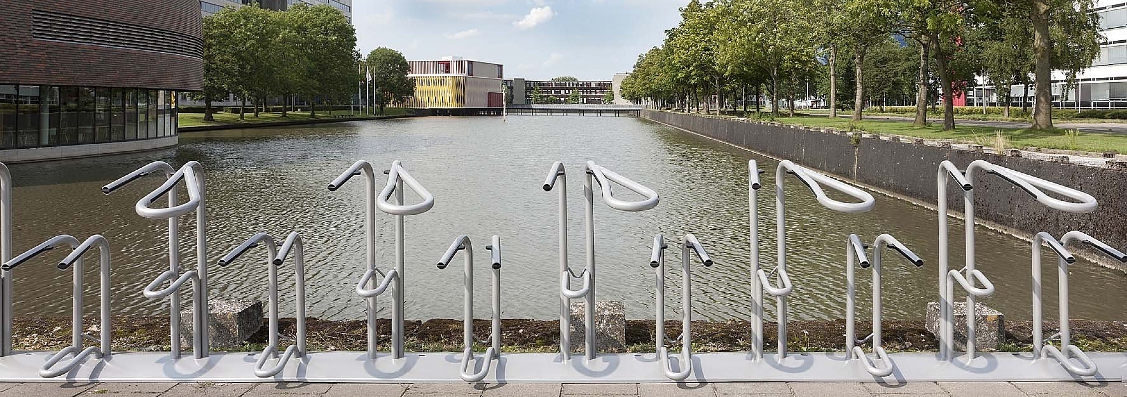 euroform w - Stadtmobiliar - Fahrradständer - Doppelstockparker - velostazion