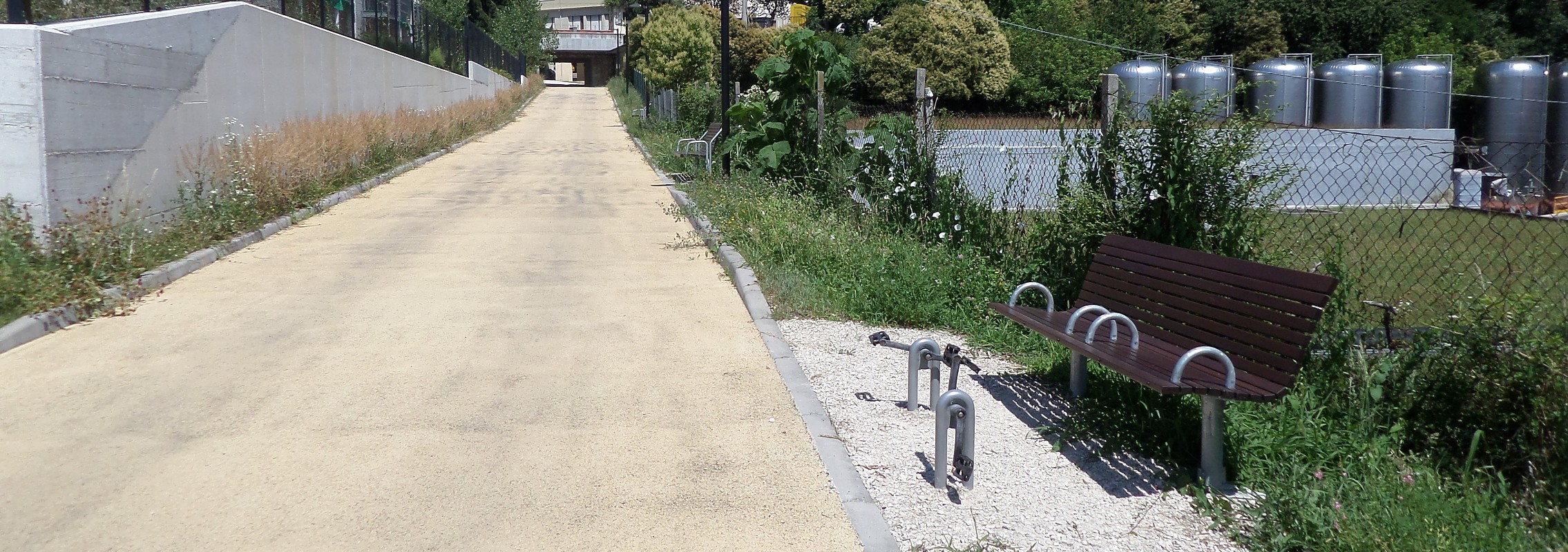 euroform w - Stadtmobiliar - Sitzbank Holz - Stilo - Senioren Bank