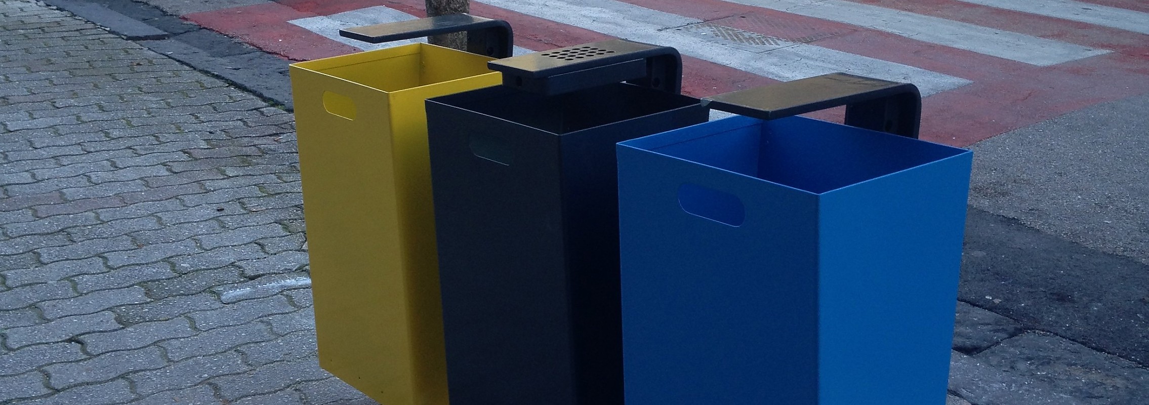 euroform w - Stadtmobiliar - Abfallbehälter - Ascher - Zetacestino